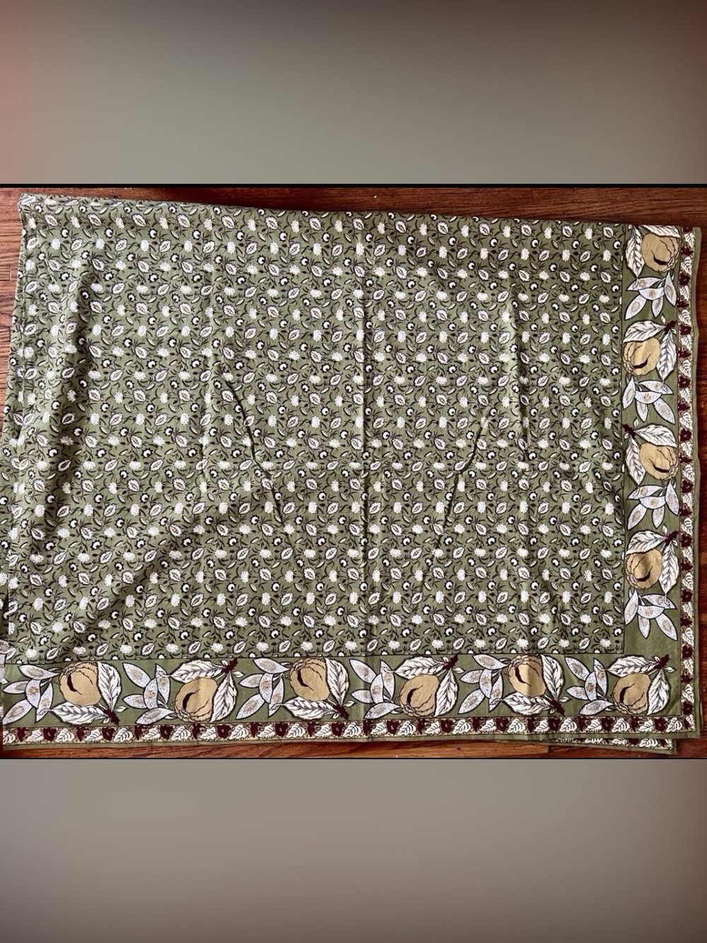 Green Floral Cotton Tablecloth 70x90  Cottagecore Farmhouse Traditional